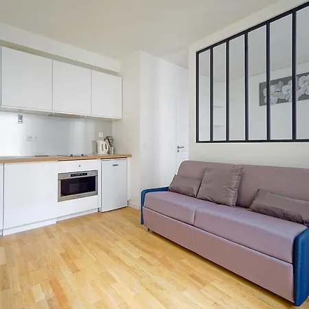 דירה Bright Apt Near Republic פריז